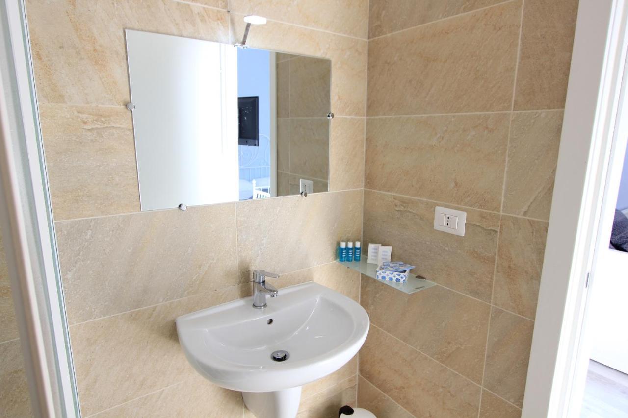 B&B Vitruvio Suites Formia Luaran gambar