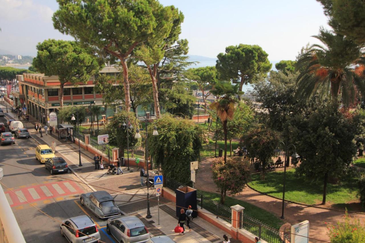 B&B Vitruvio Suites Formia Luaran gambar